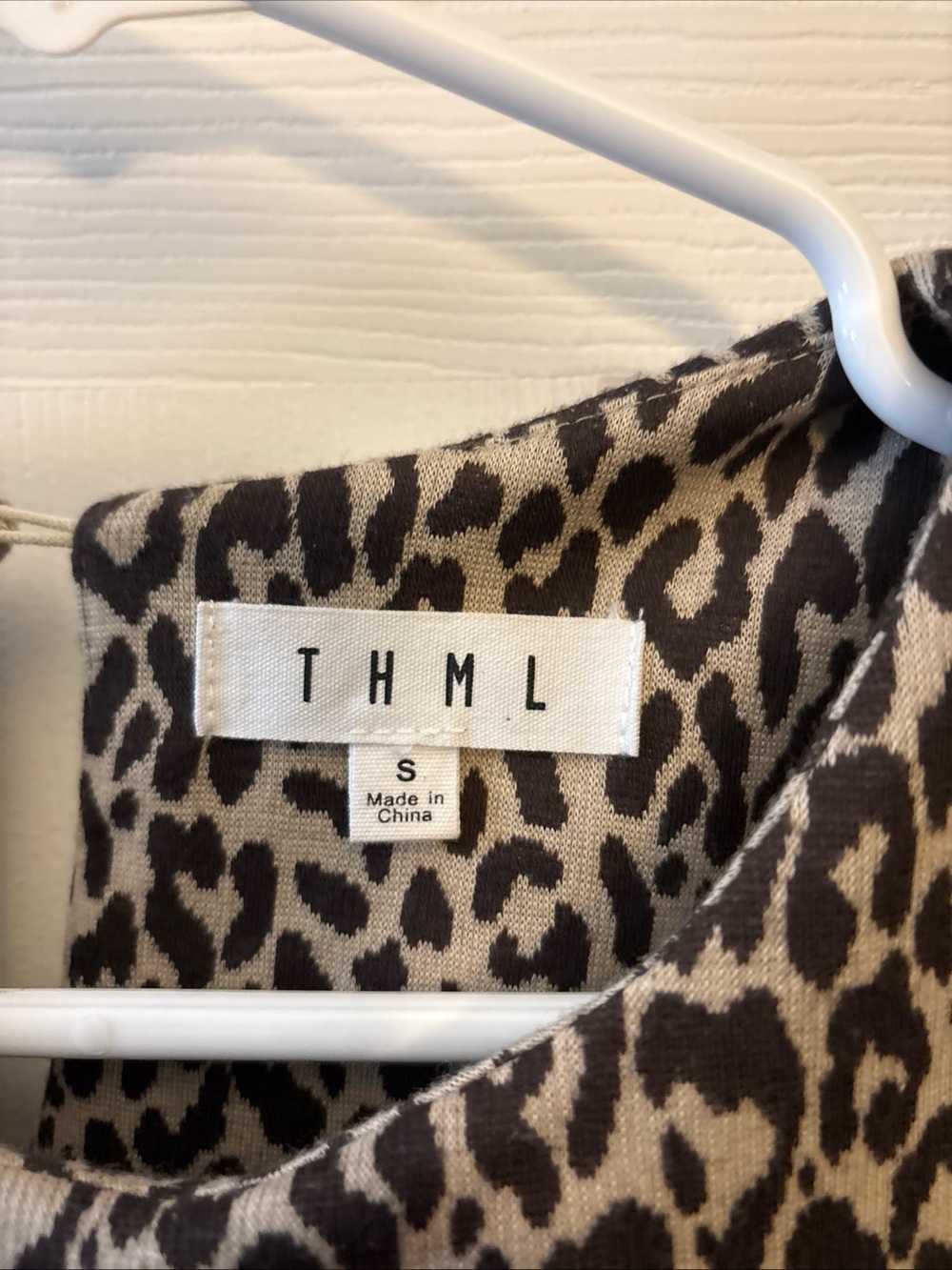 THML Leopard Print Puff Sleeve Blouse in Tan and Black - Picture 2 of 5